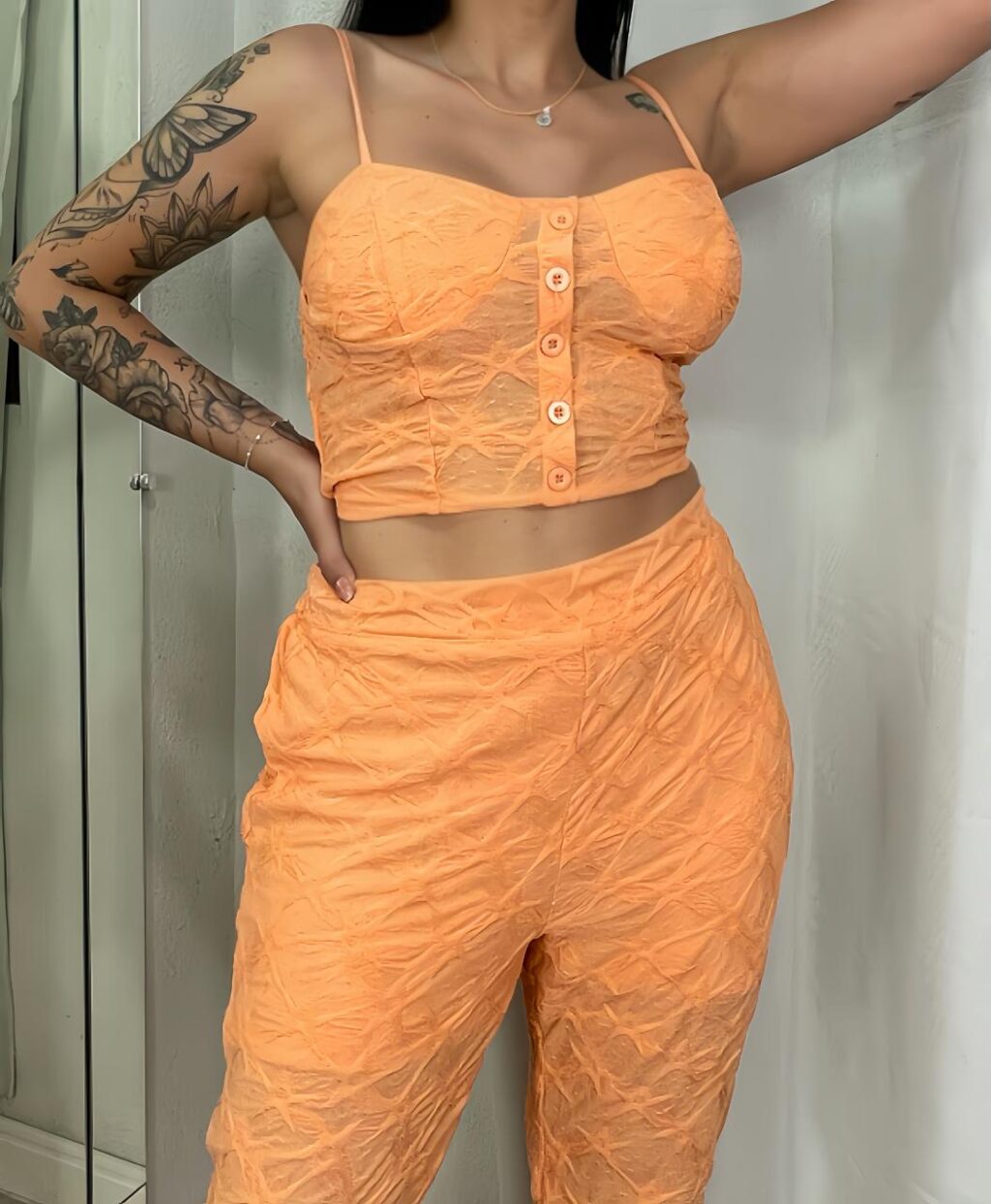 Conjunto Calça e cropped botões